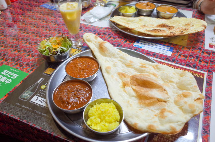 インド・ネパールレストラン ムナルのランチカレー